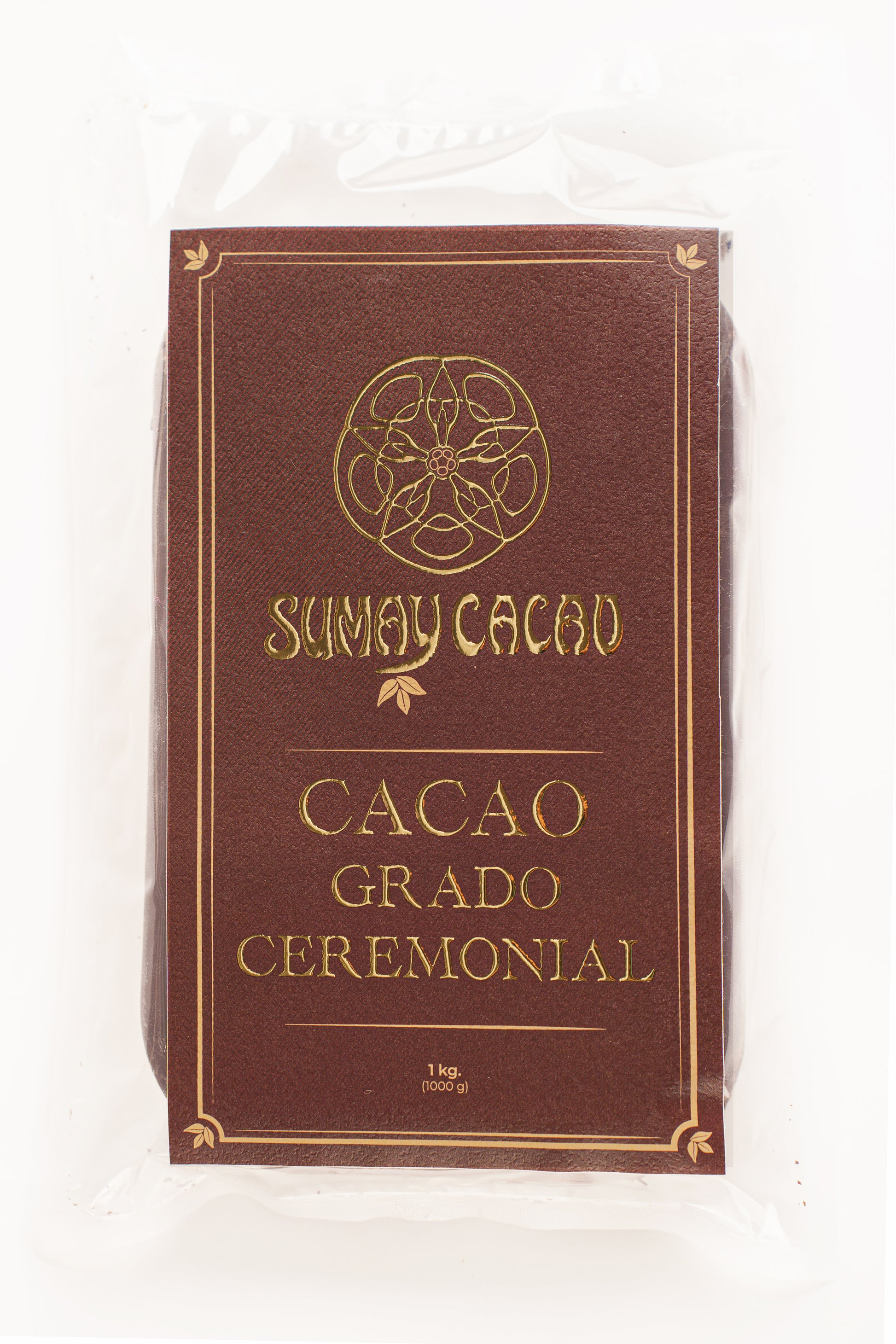 Paquete kilo cacao ceremonial Sumay sobre fondo neutro