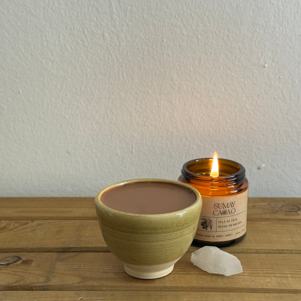 Taza para ritual de cacao, con cuarzo y vela de soja. Sumay Cacao