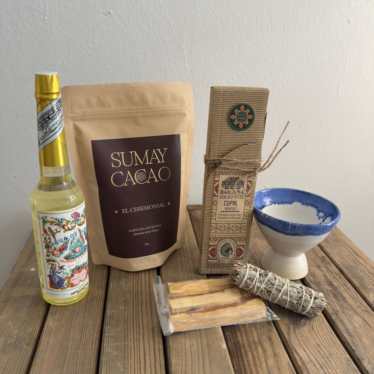 Kit de protección sagrada con cacao ceremonial, copalera, copal, salvia, palo santo, agua florida.
