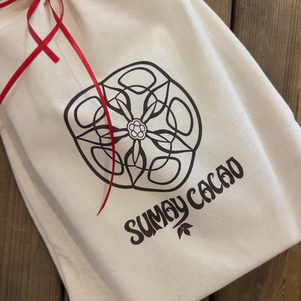 Bolsa de tela para guardar kit de regalo Sumay.