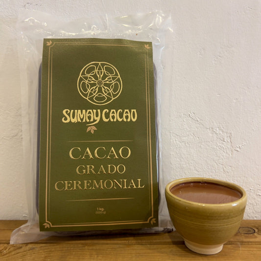 Bloque kilocacao ceremonial Sumay, con taza de cacao
